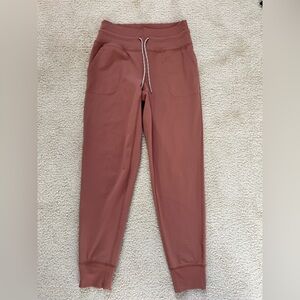 Avalanche women’s terracotta Jogger Pants